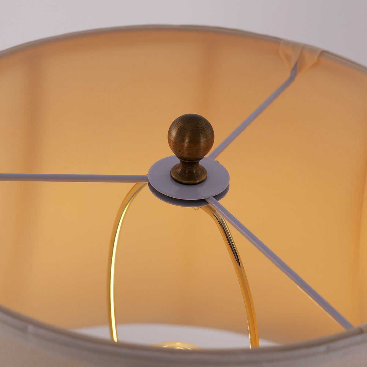 Classic Ceramic Table Lamp with Hand-Painted Lotus Pond Details Lightsin UK