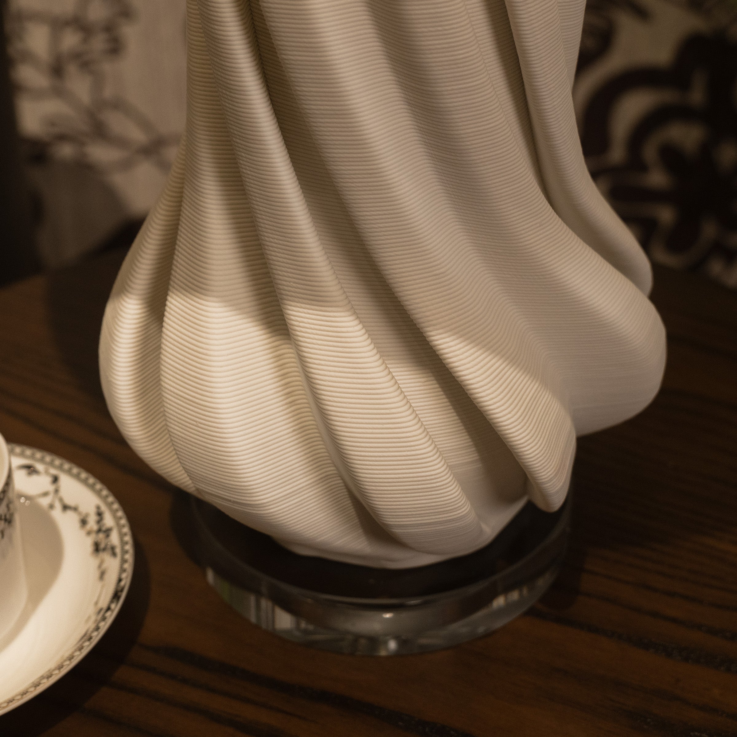 3D Pure White Ceramic Spiral Vase Table Lamp with Fabric Shade